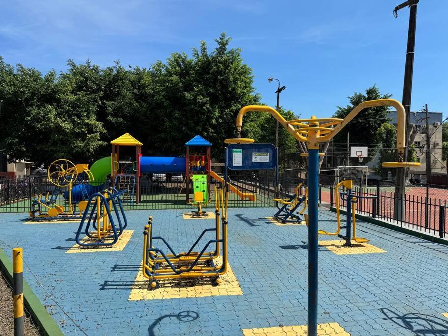 Com 3 Quartos E Otima Area De Lazer Apartamento